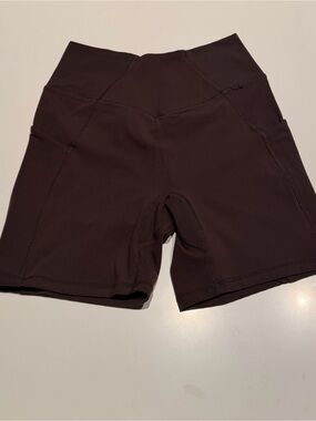 BuffBunny High-Waist Bike Shorts in Deep Brown